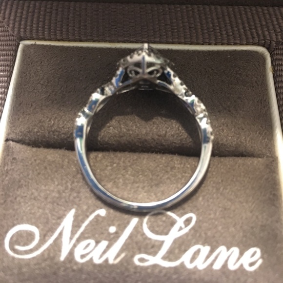 Neil Lane Diamond Ring - Picture 3 of 7